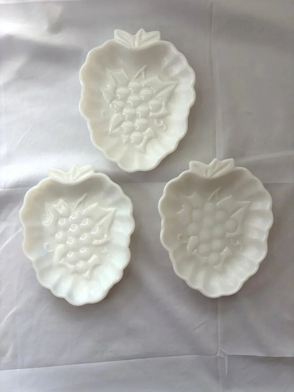 Vintage Milk Glass Grape & Leaf Dishes Set of 3 Embossed Scalloped Fruit Shape